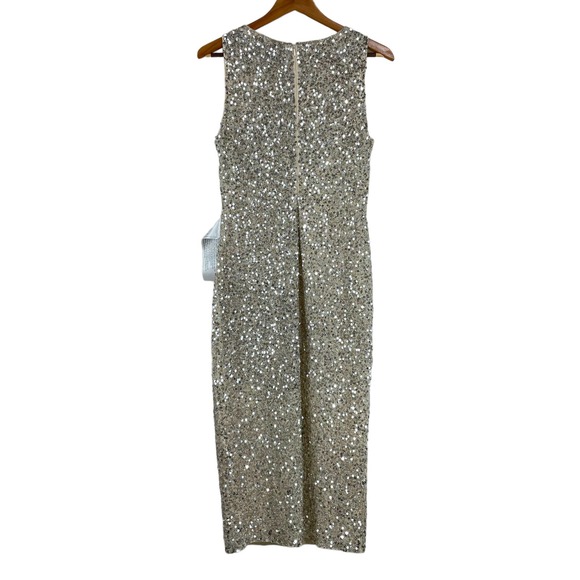 Mac Duggal NWOT Silver Sequined Modi Sheath Cocktail Dress Size 6 Beaded Sparkle - Picture 4 of 12